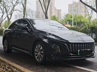 Hongqi E-QM5 2023 купить из Китая, цена 2 344 000 ₽ — Suifenhe Auto