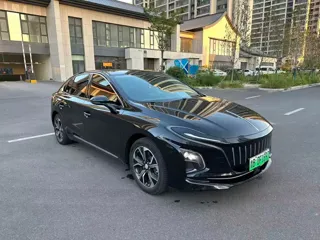 Hongqi E-QM5 2024 купить из Китая, цена 1 728 000 ₽ — Suifenhe Auto