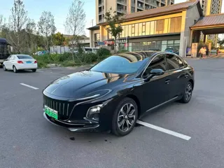 Hongqi E-QM5 2024 купить из Китая, цена 1 728 000 ₽ — Suifenhe Auto