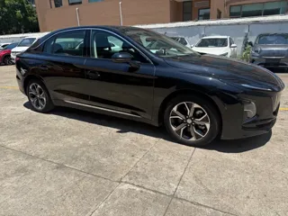 Hongqi E-QM5 2022 купить из Китая, цена 1 294 000 ₽ — Suifenhe Auto