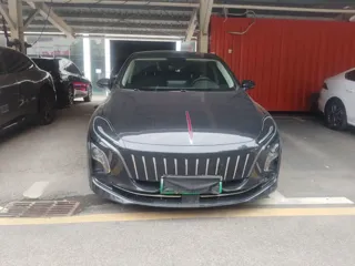Hongqi E-QM5 2023 купить из Китая, цена 3 276 000 ₽ — Suifenhe Auto