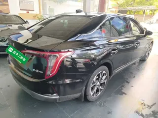 Hongqi E-QM5 2024 купить из Китая, цена 1 692 000 ₽ — Suifenhe Auto