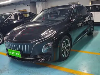 Hongqi E-QM5 2023 купить из Китая, цена 1 488 000 ₽ — Suifenhe Auto