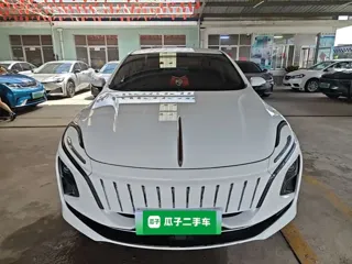 Hongqi E-QM5 2024 купить из Китая, цена 1 661 000 ₽ — Suifenhe Auto