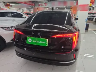Hongqi E-QM5 2023 купить из Китая, цена 1 668 000 ₽ — Suifenhe Auto