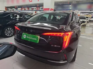 Hongqi E-QM5 2023 купить из Китая, цена 1 668 000 ₽ — Suifenhe Auto