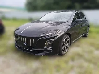 Hongqi E-QM5 2024 купить из Китая, цена 1 657 000 ₽ — Suifenhe Auto