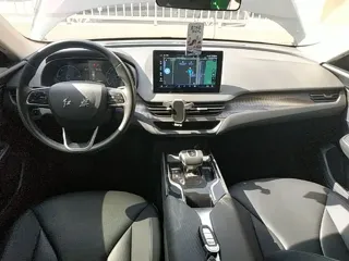 Hongqi E-QM5 2022 купить из Китая, цена 3 134 000 ₽ — Suifenhe Auto