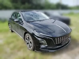 Hongqi E-QM5 2024 купить из Китая, цена 1 681 000 ₽ — Suifenhe Auto