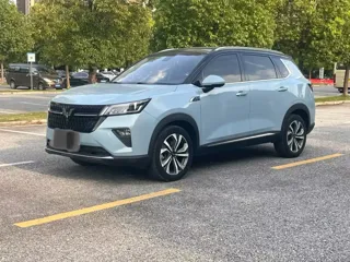 Wuling Xingchen 2022 купить из Китая, цена 1 194 000 ₽ — Suifenhe Auto