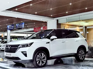 Wuling Xingchen 2022 купить из Китая, цена 1 171 000 ₽ — Suifenhe Auto