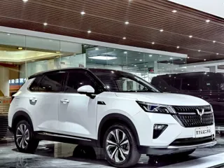 Wuling Xingchen 2022 купить из Китая, цена 1 171 000 ₽ — Suifenhe Auto