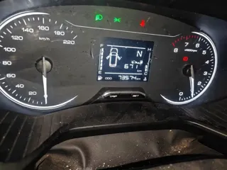 Wuling Xingchen 2023 купить из Китая, цена 1 003 000 ₽ — Suifenhe Auto