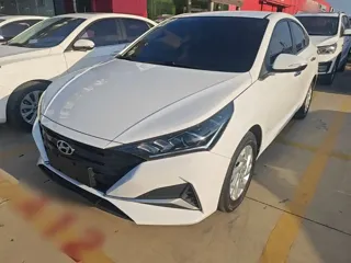 Hyundai Verna 2022