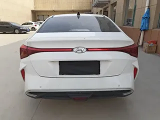 Hyundai Verna 2021 купить из Китая, цена 1 217 000 ₽ — Suifenhe Auto
