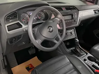 Volkswagen Touran 2018 купить из Китая, цена 1 399 000 ₽ — Suifenhe Auto