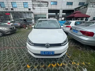 Volkswagen Touran 2018 купить из Китая, цена 1 533 000 ₽ — Suifenhe Auto