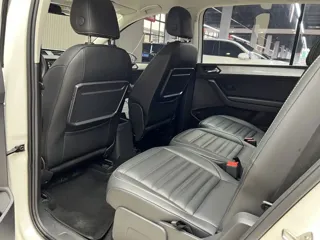 Volkswagen Touran 2021 купить из Китая, цена 1 481 000 ₽ — Suifenhe Auto