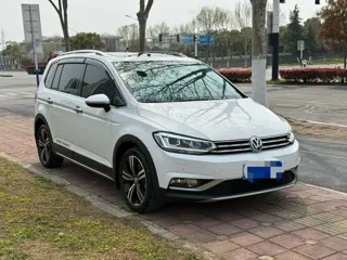 Volkswagen Touran 2020 купить из Китая, цена 1 702 000 ₽ — Suifenhe Auto