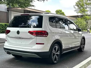 Volkswagen Touran 2021 купить из Китая, цена 2 023 000 ₽ — Suifenhe Auto