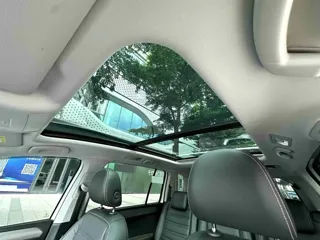 Volkswagen Touran 2021 купить из Китая, цена 2 023 000 ₽ — Suifenhe Auto