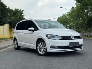 Volkswagen Touran 2019 купить из Китая, цена 1 572 000 ₽ — Suifenhe Auto