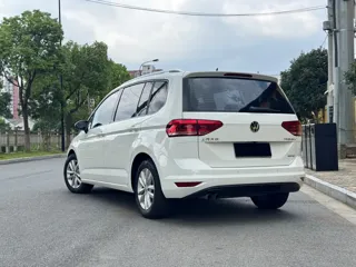 Volkswagen Touran 2019 купить из Китая, цена 1 572 000 ₽ — Suifenhe Auto