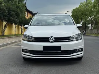Volkswagen Touran 2019 купить из Китая, цена 1 572 000 ₽ — Suifenhe Auto