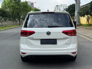 Volkswagen Touran 2019 купить из Китая, цена 1 572 000 ₽ — Suifenhe Auto