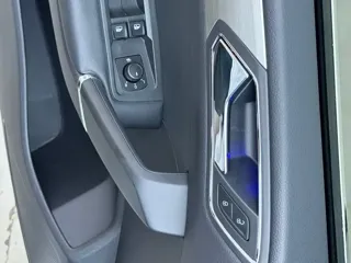 Volkswagen Touran 2023 купить из Китая, цена 2 326 000 ₽ — Suifenhe Auto
