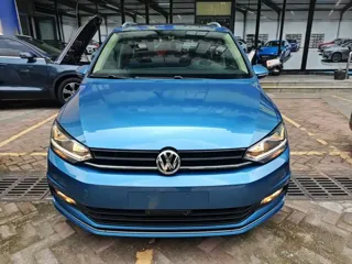 Volkswagen Touran 2018 купить из Китая, цена 1 399 000 ₽ — Suifenhe Auto