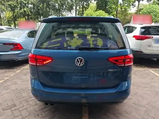 Volkswagen Touran 2018 купить из Китая, цена 1 399 000 ₽ — Suifenhe Auto