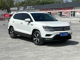 Volkswagen Tharu 2023 купить из Китая, цена 1 834 000 ₽ — Suifenhe Auto