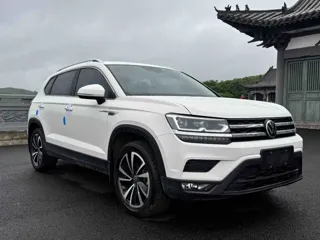 Volkswagen Tharu 2022 купить из Китая, цена 2 117 000 ₽ — Suifenhe Auto
