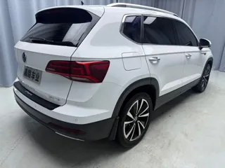 Volkswagen Tharu 2023 купить из Китая, цена 2 196 000 ₽ — Suifenhe Auto