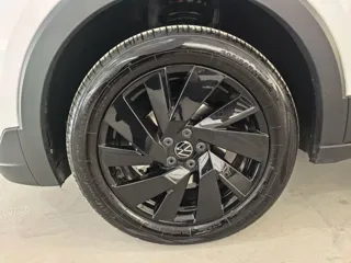 Volkswagen Tharu 2025 купить из Китая, цена 1 847 000 ₽ — Suifenhe Auto
