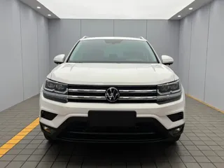 Volkswagen Tharu 2023 купить из Китая, цена 1 988 000 ₽ — Suifenhe Auto