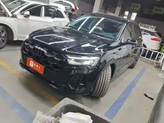 Audi Q7 2025 купить из Китая, цена 8 986 000 ₽ — Suifenhe Auto