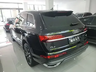 Audi Q7 2024 купить из Китая, цена 9 760 000 ₽ — Suifenhe Auto
