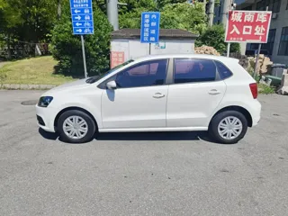 Volkswagen Polo 2018 купить из Китая, цена 1 203 000 ₽ — Suifenhe Auto