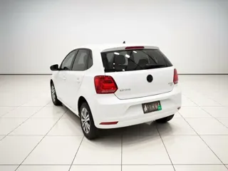 Volkswagen Polo 2019 купить из Китая, цена 1 227 000 ₽ — Suifenhe Auto
