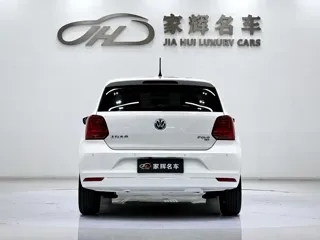 Volkswagen Polo 2019 купить из Китая, цена 1 281 000 ₽ — Suifenhe Auto
