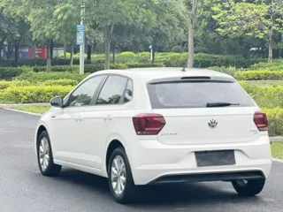 Volkswagen Polo 2019 купить из Китая, цена 1 383 000 ₽ — Suifenhe Auto