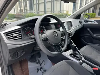 Volkswagen Polo 2021 купить из Китая, цена 1 435 000 ₽ — Suifenhe Auto