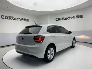Volkswagen Polo 2023 купить из Китая, цена 1 335 000 ₽ — Suifenhe Auto
