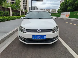 Volkswagen Polo 2018 купить из Китая, цена 1 292 000 ₽ — Suifenhe Auto