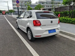 Volkswagen Polo 2018 купить из Китая, цена 1 292 000 ₽ — Suifenhe Auto