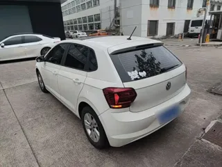 Volkswagen Polo 2021 купить из Китая, цена 1 352 000 ₽ — Suifenhe Auto