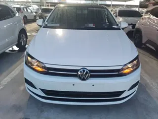 Volkswagen Polo 2023 купить из Китая, цена 1 323 000 ₽ — Suifenhe Auto