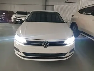 Volkswagen Polo 2023 купить из Китая, цена 1 270 000 ₽ — Suifenhe Auto